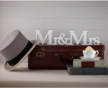 Mr & Mrs Träskylt 10x45 cm - Vintage Journey