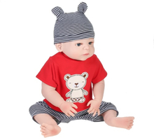 Full Silikon Reborn Baby Doll Boy mit verwurzelten Haar Kleidung Neugeborene Baby Doll Boneca 22in 55cm Lifelike Cute Girl Geschenke Spielzeug
