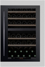 Pevino Majestic 42 flasker - 2 kjølesoner - Front i svart/rustfritt stål - Integrerbar