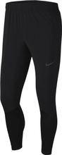 Nike Phenom Essential
