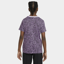 Nike Sportswear Older Kids' (Girls') T-Shirt - Purple