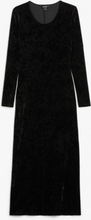 Long sleeved velvet maxi dress - Black